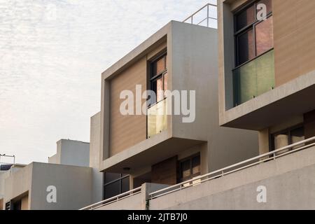 Nahaufnahme einer Fassade einer modernen Villa Stockfoto