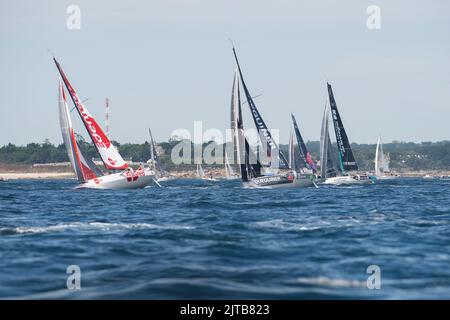 Basile Bourgnon, Edenred und Elodie Bonafous, Queguiner La Vie en Rose während des La Solitaire du Figaro 2022, Etappe 2, Monohull Beneteau 3 Segelrennen, Start am 28. August 2022, Port-la-Foret - Royan, Frankreich - Foto Nicolas Pehe / DPPI Stockfoto