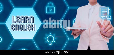 Schreiben Text anzeigen Englisch lernen. Business Approach Study Another Language Learn Something Foreign Communication Woman Holding Tablet and Stockfoto