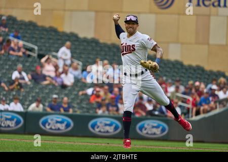 Minneapolis, US, August 28 2022: Minnesota Shortstop Carlos Correa (4) spielt während des Spiels mit San Francisco Giants und Minnesota Twins, die im Target Field in Minneapolis Mn. David Seelig/Cal Sport Medi Stockfoto