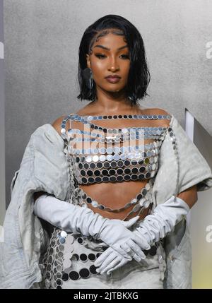 Shenseea nimmt am 28. August 2022 an den 2022 MTV-VMAs im Prudential Center in Newark, New Jersey, Teil. Foto: Jeremy Smith/imageSPACE Stockfoto