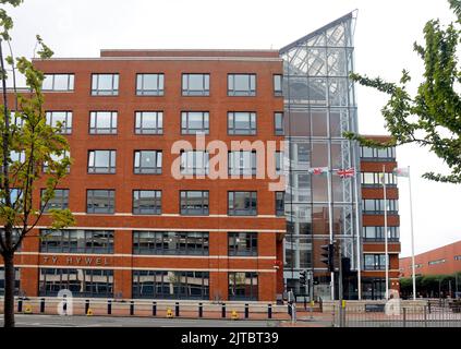 Ty Hywel/Hywel House. Walisisches Parlamentsgebäude. Senedd Cymru. Cardiff Bay , Sommer 2022 Stockfoto