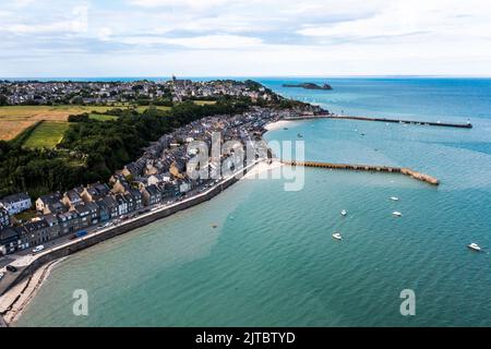 Blick auf Cancale in Frankreich, Stadt am Meer, Bretagne. Stockfoto