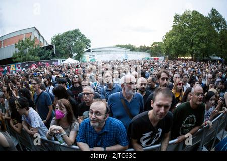 Die amerikanische Band DIIV spielt live auf dem heutigen Festival in Turin Stockfoto