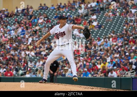 Minneapolis, US, August 28 2022: Minnesota Pitcher Aaron Sanchez(43) wirft einen Pitch während des Spiels mit San Francisco Giants und Minnesota Twins, die im Target Field in Minneapolis Mn ausgetragen werden. David Seelig/Cal Sport Medi Stockfoto