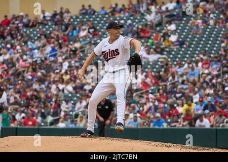 Minneapolis, US, August 28 2022: Minnesota Pitcher Aaron Sanchez(43) wirft einen Pitch während des Spiels mit San Francisco Giants und Minnesota Twins, die im Target Field in Minneapolis Mn ausgetragen werden. David Seelig/Cal Sport Medi Stockfoto