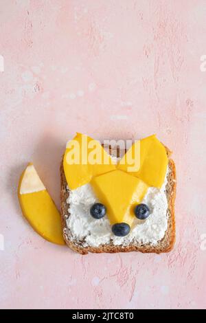 Fox geformtes Kinder-Sandwich Stockfoto