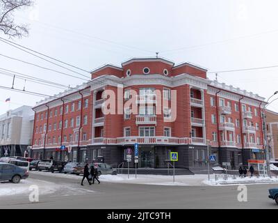 BARNAUL - DEZEMBER 19 Hotel Altai auf Lenin Avenue am 19. Dezember 2019 in Barnaul, Russland. Stockfoto