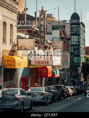 Great Star Theatre Vintage-Schild in Chinatown, San Francisco, Kalifornien Stockfoto