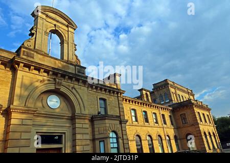 Denkmalgeschützte Gebäude in Saltaire Welterbestätte, Shipley, Bradford, West Yorkshire, England, UK, BD18 3LA Stockfoto