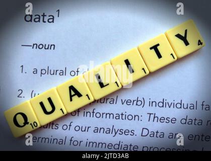 Datenqualität, in Scrabble Letters geschrieben Stockfoto