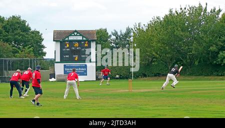 Grappenhall Cricket Club - Grappers X1 vs Kuckoo XI, Feiertag Montag, 29. August 2022, Broad Lane, Grappenhall, Warrington, Cheshire, WA4 3ER Stockfoto