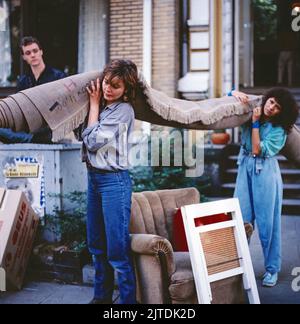 Bin sein dagegen sehr, NDR Fernsehserie, Deutschland, 1985, Folge 9, Szene: Doris Ippisch, Barbara Fenner, Gerd Gerdes. Bin sein dagegen sehr, Fernsehserie, Deutschland, 1985, Folge 9, Szene: Doris Ippisch, Barbara Fenner, Gerd Gerdes Stockfoto