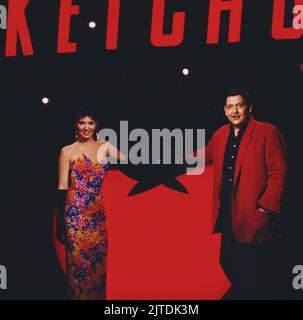 SketchUp, auch Sketch Up, ARD Comedyshow, TV Produktion vom BR, Deutschland, 1985, als Sketch-Partner: Iris Berben und Diether Krebs. SketchUp, oder Sketch Up, TV-Comedy-Show, produziert vom Bayerischen Rundfunk, Deutschland, 1985, als Sketch-Partner: Iris Berben und Diether Krebs. Stockfoto