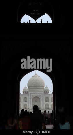 Die Rückansicht des Taj Mahal, Eingangsansicht, Uttara Pradesh, Indien. Stockfoto