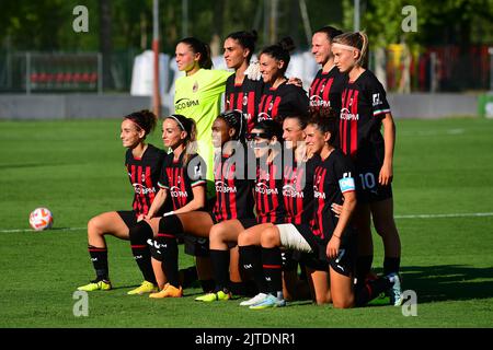 Mailand, Italien. 28. August 2022. AC Milan Womenâs Team während AC Milan - ACF Fiorentina, 1. Turn of Serie A Femminile Tim 2022/23 in Centro P. Vismara - Puma House of Football, Milan, Lombardei, Italien, 28/08/22 Quelle: Independent Photo Agency/Alamy Live News Stockfoto