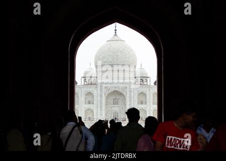 Die Rückansicht des Taj Mahal, Eingangsansicht, Uttara Pradesh, Indien. Stockfoto