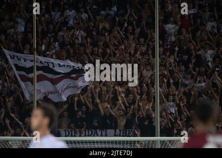 Reggio Calabria, Italien. 28. August 2022. Fans von Reggina während Reggina 1914 gegen FC Sudtirol, Italienisches Fußballspiel der Serie B in Reggio Calabria, Italien, August 28 2022 Quelle: Independent Photo Agency/Alamy Live News Stockfoto