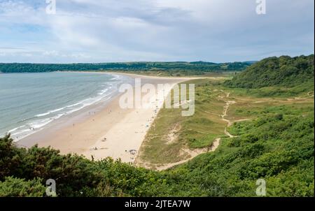 Überblick über Oxwich Bay und Nicholaston Burrows, The Gower Peninsula, Wales, Großbritannien, Juli 2021. Stockfoto