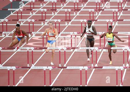 01.. August 2021 - Tokio, Japan: Jasmine Camacho-Quinn aus Puerto Rico, Nadine Visser aus den Niederlanden, Anne Zagre aus Belgien und Megan Tapper aus Jamaic Stockfoto