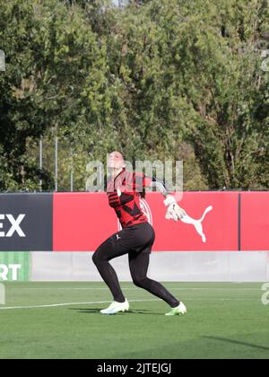 Italien, Mailand 28.. Aug, GK Laura Giuliani AC Mailand Frau Team, Aufwärmen vor dem Spiel gegen Fiorentina Stockfoto