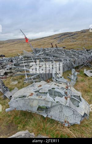 Canadian Air Force 1944 WW2 Wellington Bomber MF509 Wrack bei Carreg Coch, Brecon Beacons, Wales, Großbritannien, Oktober 2021. Stockfoto