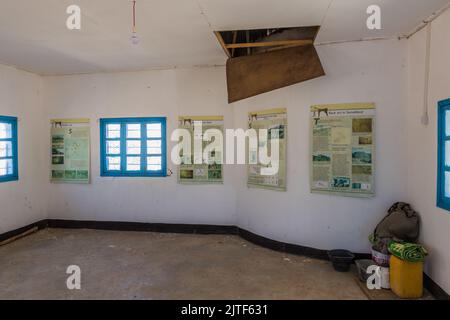 LAAS GEEL, SOMALILAND - 12. APRIL 2019: Kleines lokales Museum mit Felsmalereien von Laas Geel, Somaliland Stockfoto