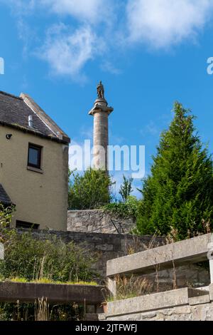 30. August 2022. Elgin, Moray, Schottland. Dies ist das Duke of Gordon Monument auf dem Ladyhill, von Murdochs Wynd aus gesehen. Stockfoto