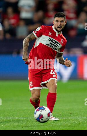 Watford, Großbritannien. 30. August 2022. Alex Mowatt #4 von Middlesbrough in Aktion während des Spiels in Watford, Vereinigtes Königreich am 8/30/2022. (Foto von Richard Washbrooke/News Images/Sipa USA) Quelle: SIPA USA/Alamy Live News Stockfoto