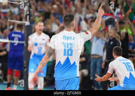 Klemen Cebulj (slowenische Volleyballnationalmannschaft) feiert in der Stozice Arena. Volleyball-Weltmeisterschaft 2022. Stockfoto