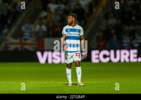 Kenneth Paal von QPR während des Sky Bet Championship-Spiels zwischen den Queens Park Rangers und Hull City im Loftus Road Stadium, London, am Dienstag, den 30.. August 2022. (Kredit: Ian Randall | MI News) Kredit: MI News & Sport /Alamy Live News Stockfoto