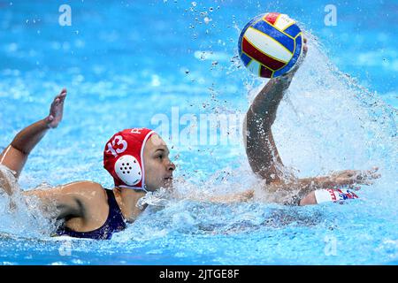SPLIT, KROATIEN - 30. AUGUST: Torhüterin von Rumänien Mariia Dvorzhetska im Einsatz während des len European Championship Split 2022 Wasserpolo-Spiels der Frauen zwischen Kroatien und Rumänien in der Spaladium Arena am 30. August 2022 in Split, Kroatien. Foto: Marko Lukunic/PIXSELL Stockfoto