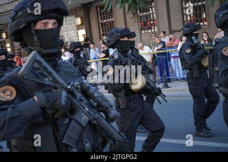 Türkei, 30/08/2022, Ankara, Türkei. 30. August 2022. Der türkische Gendarm marschierte während der Militärparade. Der Tag des Sieges ist ein offizieller und nationaler Feiertag, der jedes Jahr am 30. August in der Türkei und der Türkischen Republik Nordzypern zum Gedenken an die große Offensive begangen wird, die am 30. August 1922 unter Atatürks Kommando in Dumlup?nar mit dem Sieg endete. Am 100.. Jahrestag des Sieges versammelte sich die türkische Armee vor der Großen Nationalversammlung der Türkei (TBMM) und organisierte einen marsch nach Ulus, wo sich die ehemalige große Nationalversammlung der Türkei befand. Kredit: SOPA Images Limited/ Stockfoto