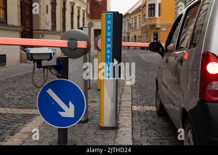Bild einer modernen Parkplatzbarriere Stockfoto