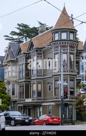 Queen Anne viktorianisches Haus an der Ecke Haight & Buena Vista East, San Francisco, Kalifornien. Stockfoto