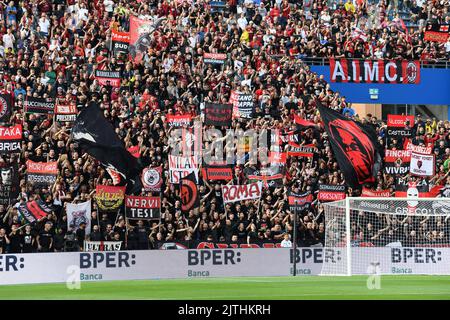 Reggio Emilia, Italien. 30. August 2022. Mailänder Fans während US Sassuolo gegen AC Mailand, italienisches Fußballspiel Serie A in Reggio Emilia, Italien, August 30 2022 Quelle: Independent Photo Agency/Alamy Live News Stockfoto