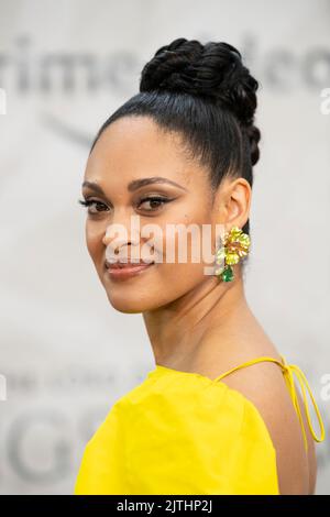 Cynthia Addai-Robinson nimmt am 30. August 2022 in London, England, an der Weltpremiere von „der Herr der Ringe: Die Ringe der Macht“ auf dem Leicester Square Teil. Foto von Gary Mitchell/Alamy Live News Stockfoto