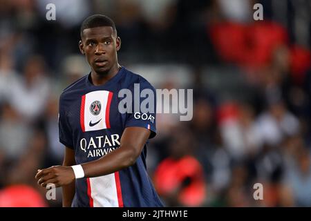 PARIS - Nordi Mukiele Mulere von Paris Saint-Germain während des Spiels der französischen Ligue 1 zwischen Paris Saint-Germain und AS Monaco am 28. August 2022 im Parc des Princes in Paris, Frankreich. ANP | Dutch Height | GERRIT AUS KÖLN Stockfoto