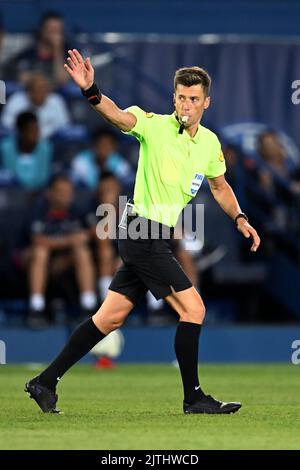 PARIS - Schiedsrichter Benoit Bastien während des Spiels der französischen Ligue 1 zwischen Paris Saint-Germain und AS Monaco am 28. August 2022 im Parc des Princes in Paris, Frankreich. ANP | Dutch Height | GERRIT AUS KÖLN Stockfoto