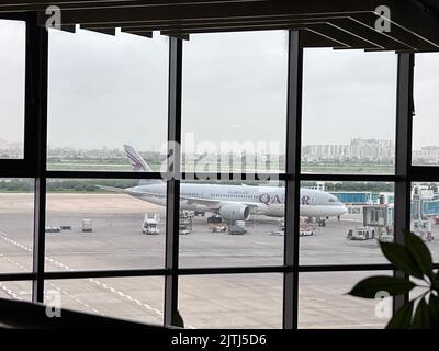 Qatar Airways am internationalen Flughafen Jinnah Karachi Stockfoto