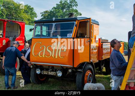 Die Dampfmesse Salop/Shrewsbury findet im Onslow Park Shrewsbury statt. Eine große Auswahl an Dampf- und Oldtimer-Fahrzeugen Stockfoto