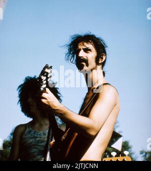 Frank Zappa, amerikanischer Musiker, spielt Jazzrock, Blues, Avantgarde, Art Rock, Bild: Um 1968. Frank Zappa, amerikanischer Musiker, spielt Jazz-Rock, Blues, Avantgarde, Art Rock, Foto um 1968. Stockfoto