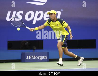 Rinky Hijikata aus Australien während des 2. Tages der US Open 2022, 4. Grand Slam Tennisturnier der Saison am 30. August 2022 im USTA National Tennis Center in New York, USA - Foto: Jean Catuffe/DPPI/LiveMedia Stockfoto