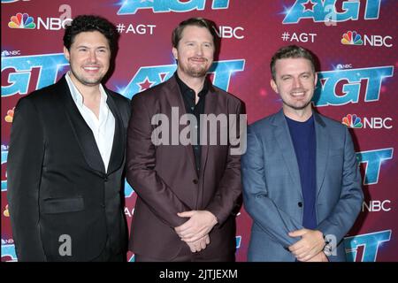 Pasadena, USA. 30. August 2022. Metaphysik bei der America's Got Talent Saison 17 - Live Show Red Carpet im Pasadena Sheraton Hotel am 30. August 2022 in Pasadena, CA (Foto von Katrina Jordan/Sipa USA) Quelle: SIPA USA/Alamy Live News Stockfoto