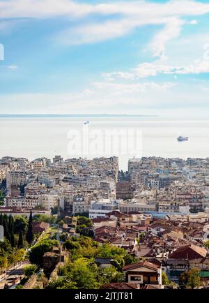 Blick von der Oberstadt auf die Uferpromenade und den Thermaischen Golf, Thessaloniki, Zentralmakedonien, Griechenland Stockfoto