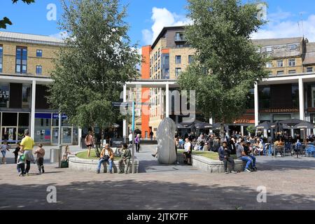 Centenary Square, am City Park, einem regenerierten Stadtpark, im Zentrum der Stadt Bradford, West Yorkshire, Großbritannien Stockfoto