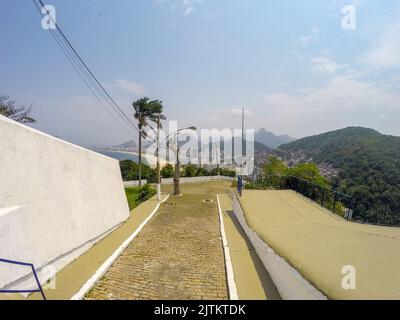 Blick auf den Ruder-Aussichtspunkt in der Caboa in Rio de Janeiro. Stockfoto