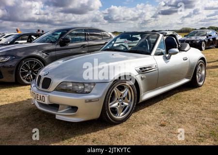 1998 BMW Z3 ‘473 EAO’ im Bicester Heritage Scramble zum 50-jährigen Jubiläum von BMW M zu sehen Stockfoto