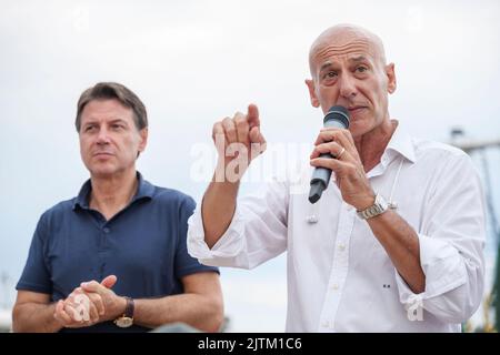 31 Agosto 2022 San Benedetto del Tronto (AP) - Banchina di riva nord malfizia, Italien. l'Intervento di Conte | Quelle: Andrea Vagnoni Stockfoto