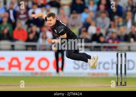 Josh Little von Manchester Originals beendete das Spiel mit den besten Bowlingfiguren aller Zeiten in den hundert, fünf Wickets für 13 Läufe Stockfoto